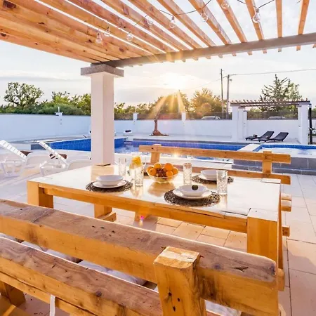 House With A Swimming Pool - 21414 Zadar