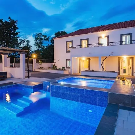 Tatil Evi House With A Swimming Pool - 21414 Zadar
